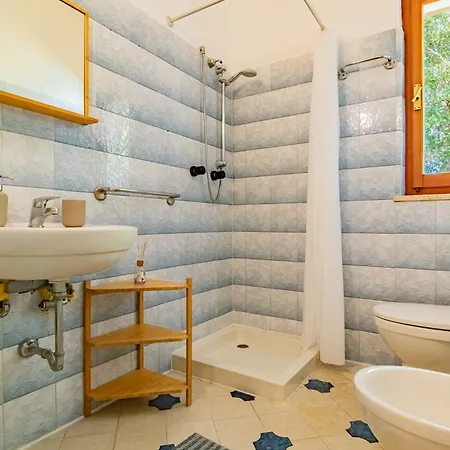 Il Rifugio Tra I Sugheri Apartment *